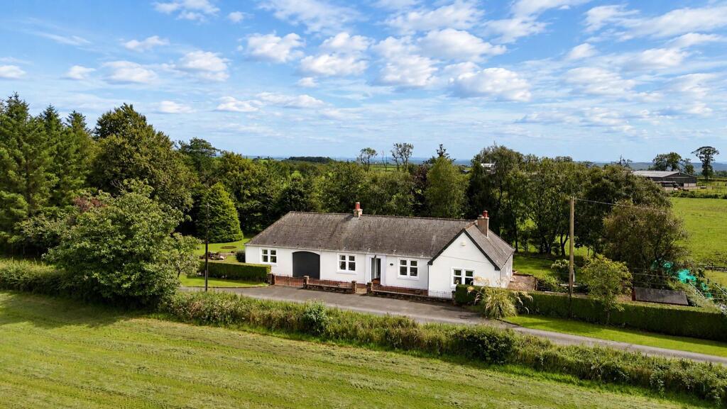 Main image of property: Darwhilling Cottage, Waterside, KA3 6JA