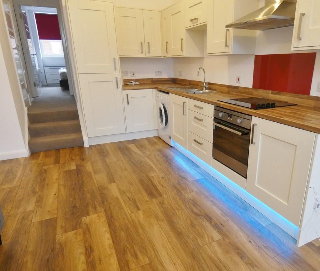 Apartment in Preston - View 3