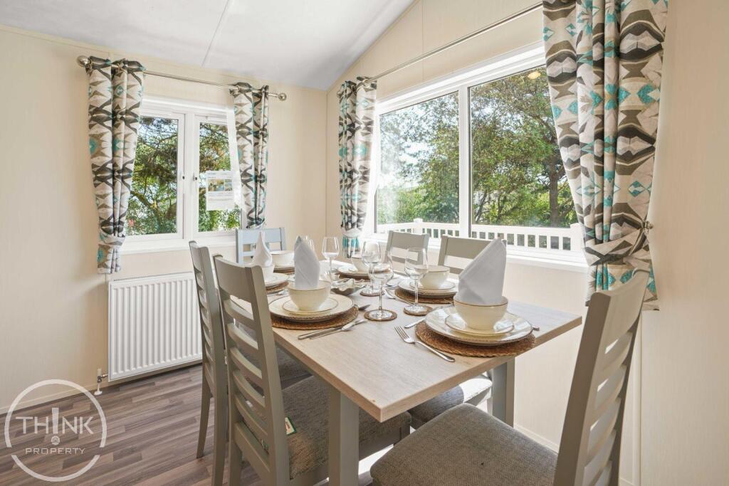 Coast Road, Corton, Lowestoft photo 4