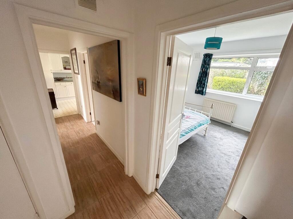 Apartment in Milford on Sea, Milford-on-Sea - More