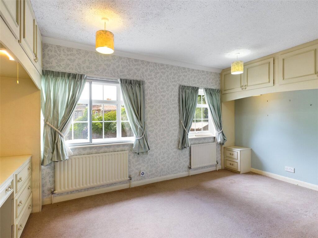 House in Twickenham - View 4