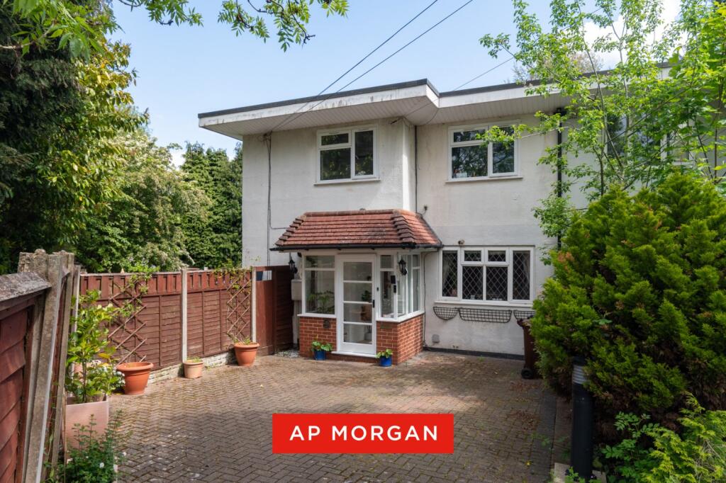 Main image of property: Elmdon Close, Solihull, West Midlands, B92