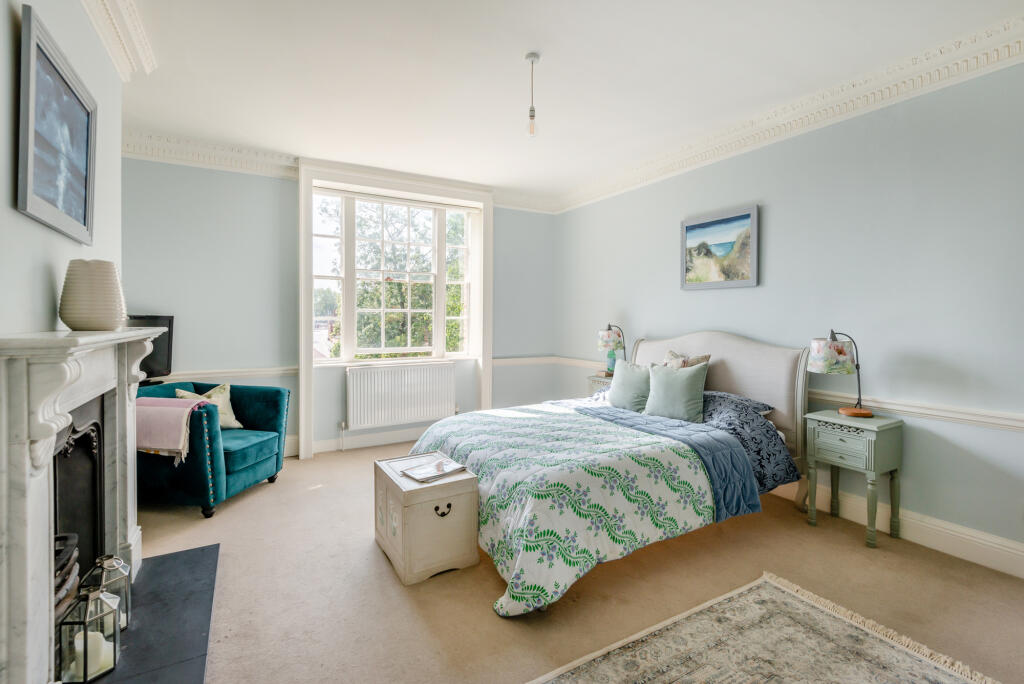 Apartment in Hatfield, Old Hatfield - More