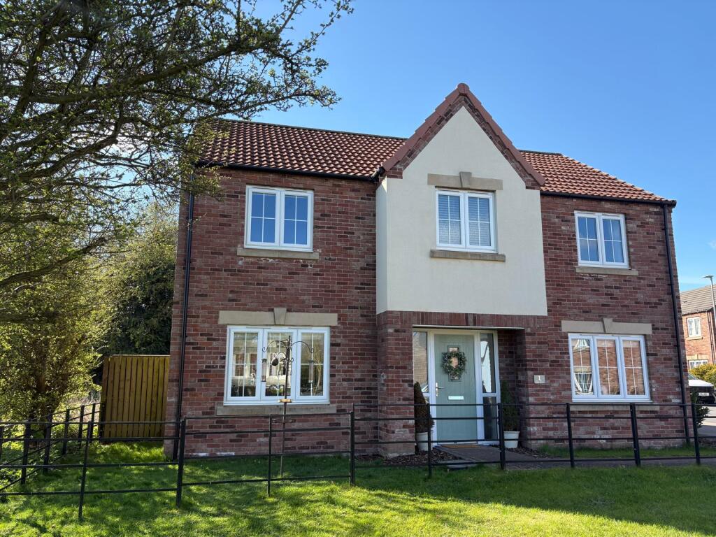 4-bed detached on Cape Drive, Anlaby, Hull, £450,000