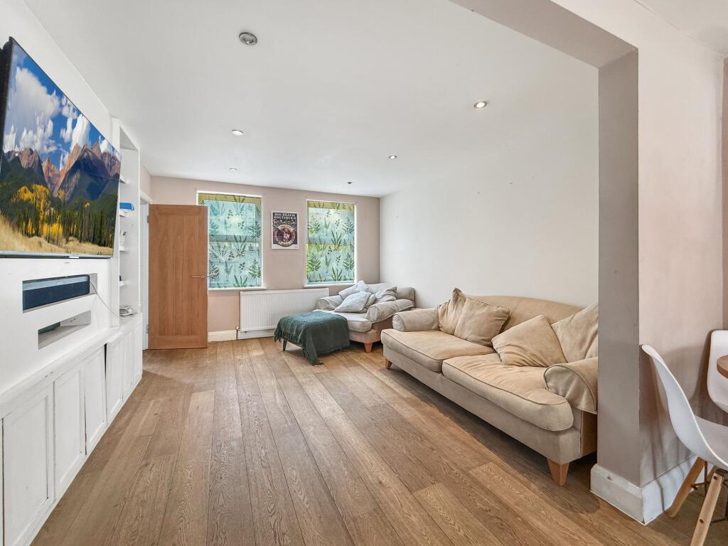 House in Brighton - View 2