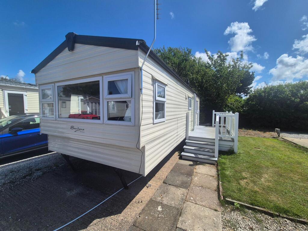 Main image of property: Southport New Road, Banks, Southport, PR9 8DF