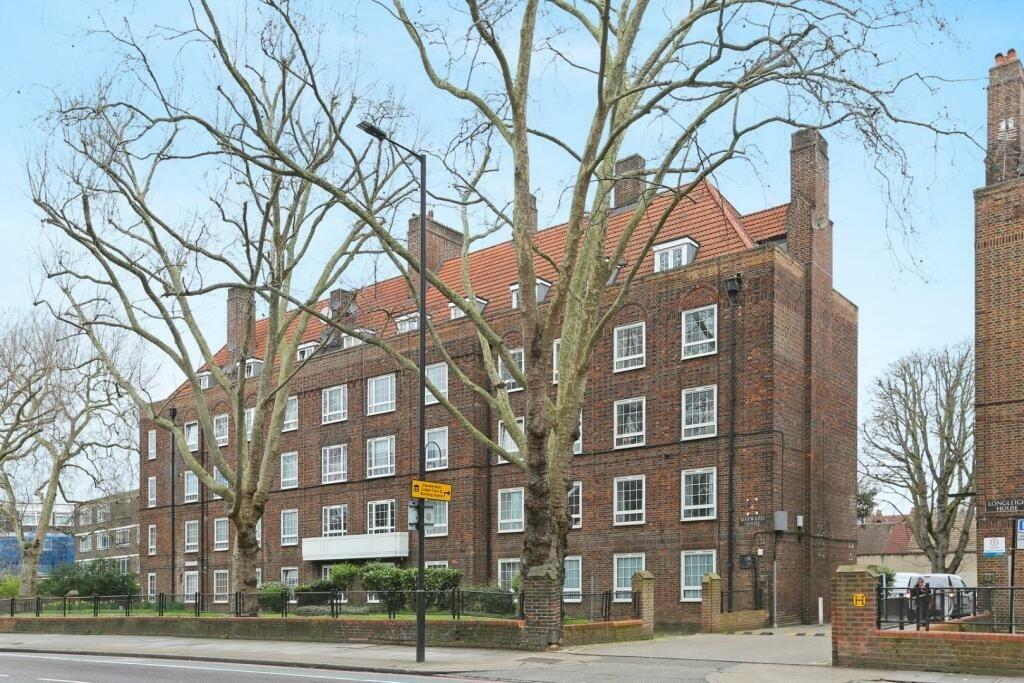 Main image of property: Peckham Road SE5