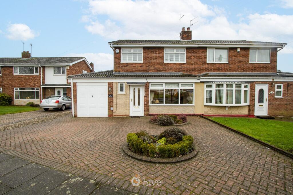 3-bed semi-detached on Heatherbank Road, Bessacarr, Doncaster, DN4, £230,000