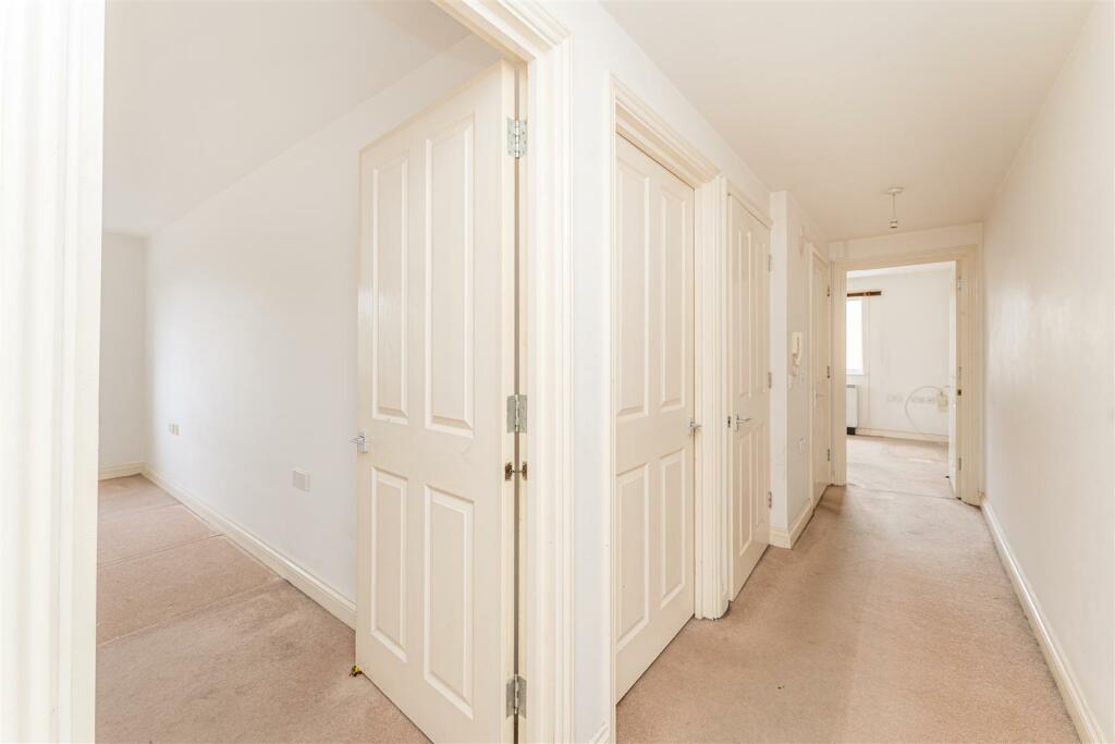 78 Tysoe Avenue, Enfield photo 2