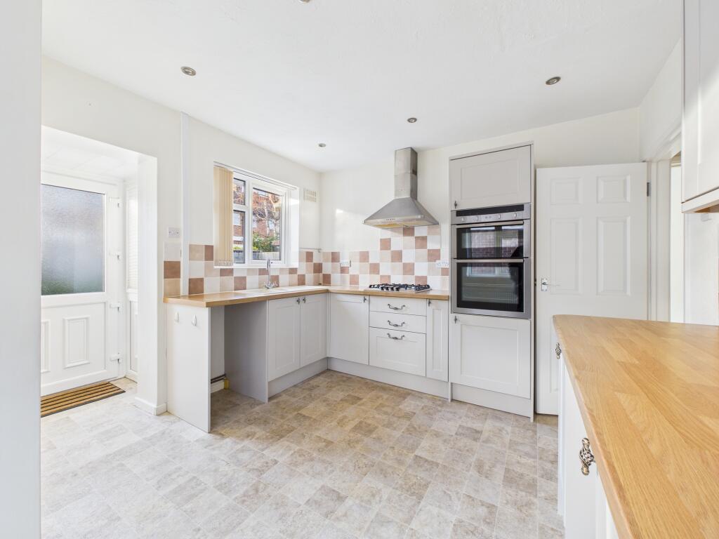 Lea Drive, Mickleover photo 3
