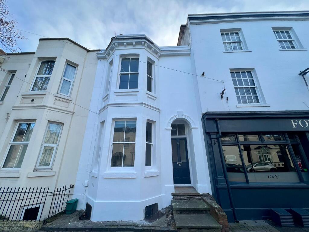 Main image of property: Clarendon Avenue, Leamington Spa, CV32 4RZ