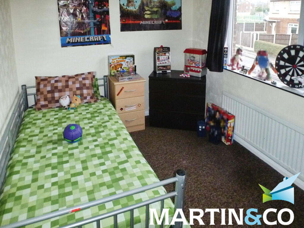 House in Wakefield, Alverthorpe - More