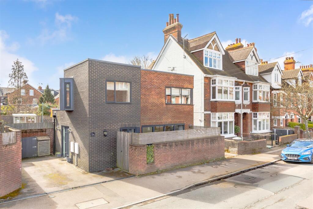 Main image of property: Southfield Road, Tunbridge Wells