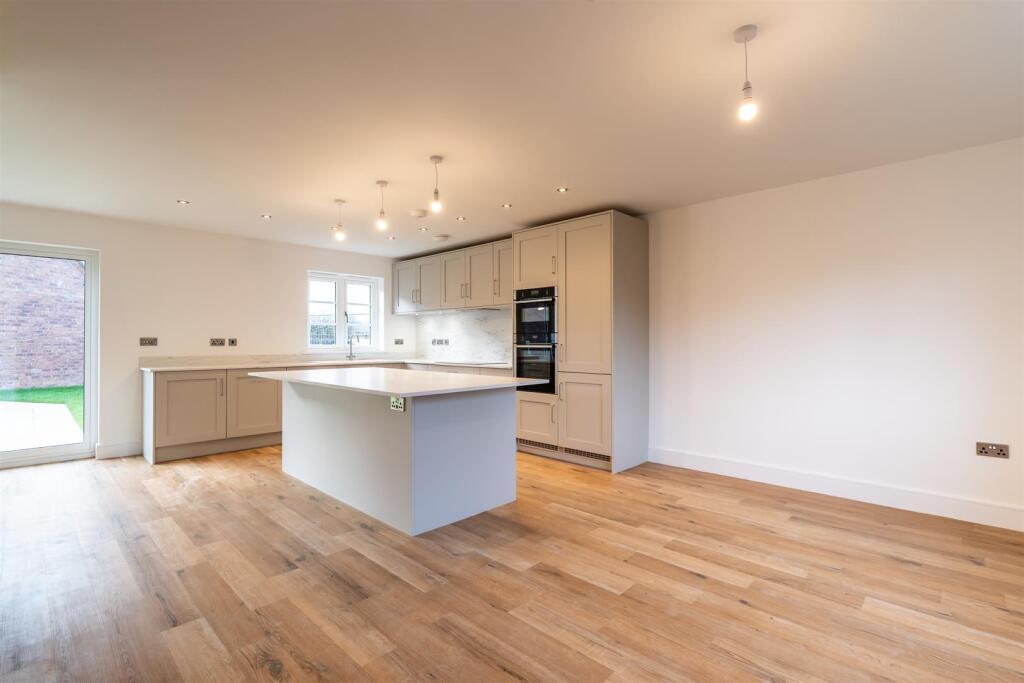 2 Brook Lane, Wessington photo 4
