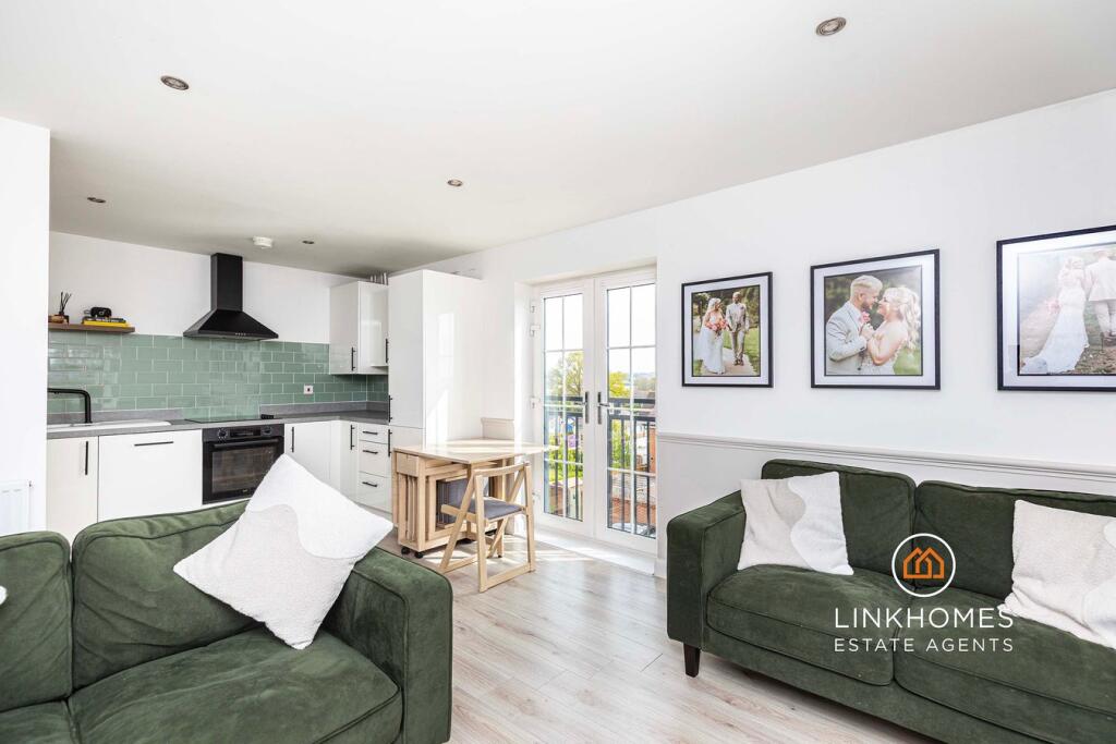 Apartment in Poole - View 4