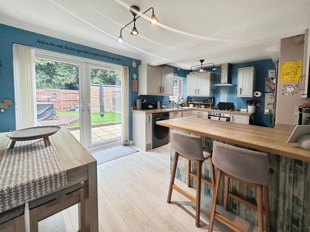 House in Hart, Fleet - View 2