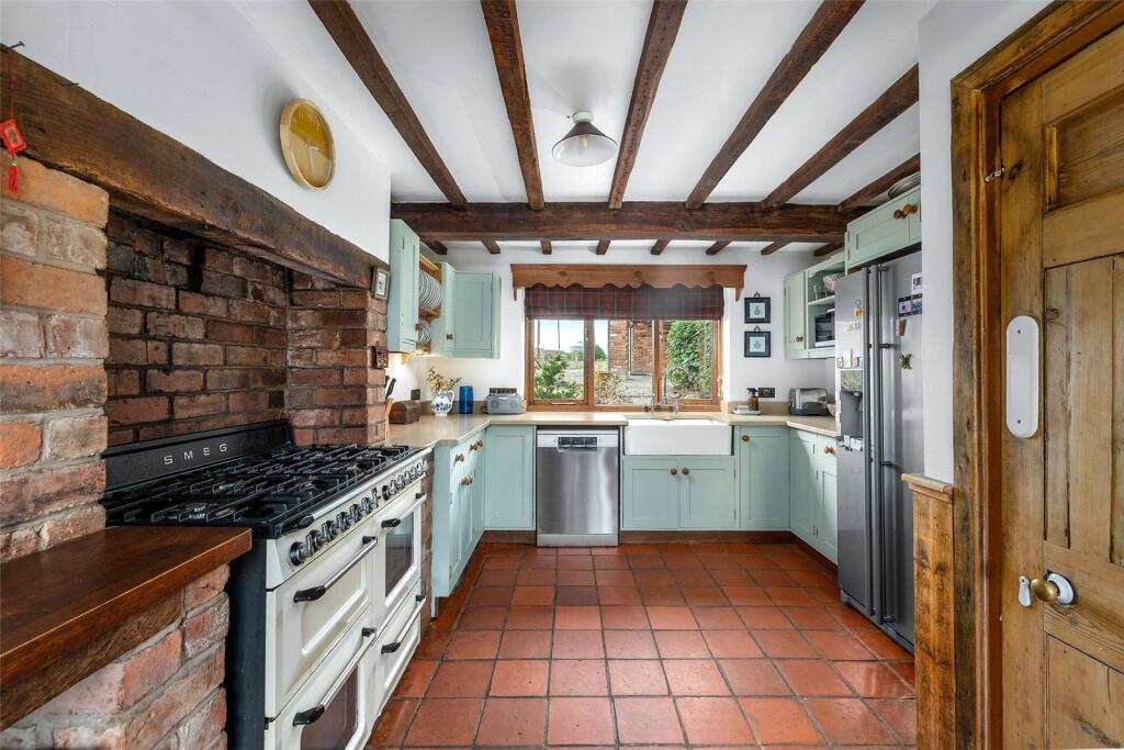 House in Dudley - View 4