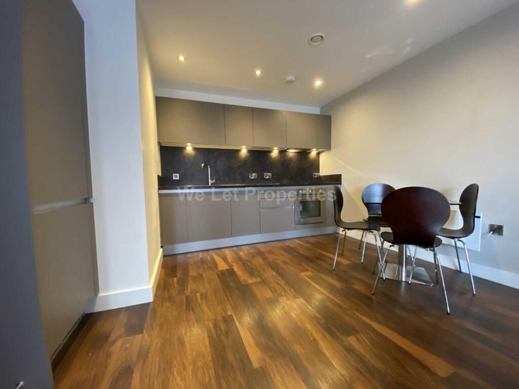 Apartment in Salford, Ordsall - View 4