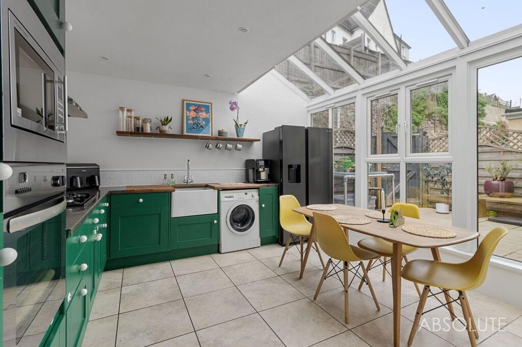 House in Torquay, Torbay - View 4