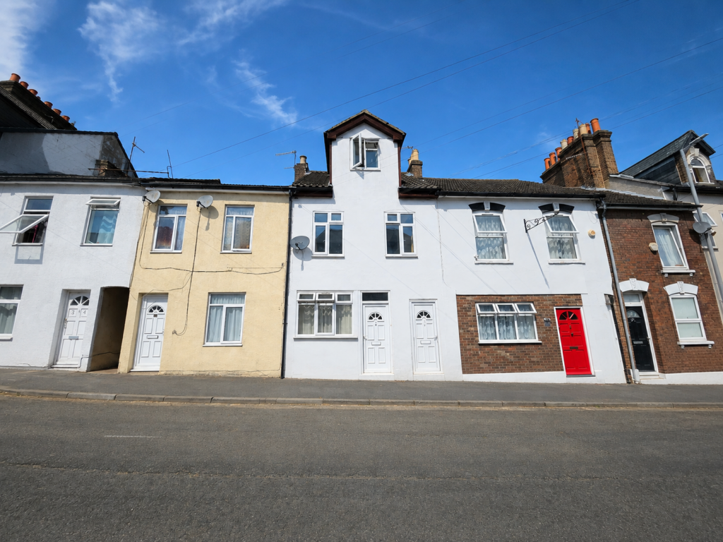 Main image of property: Cardigan Street, Luton