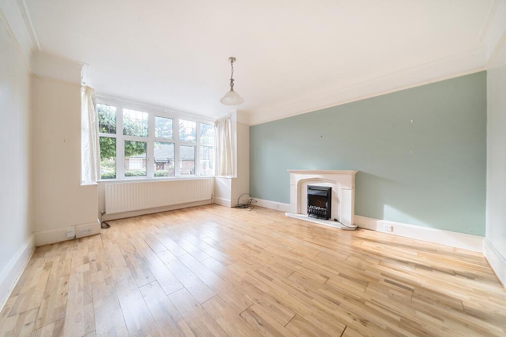 Marshall Road, Godalming, Surrey, GU7 photo 3