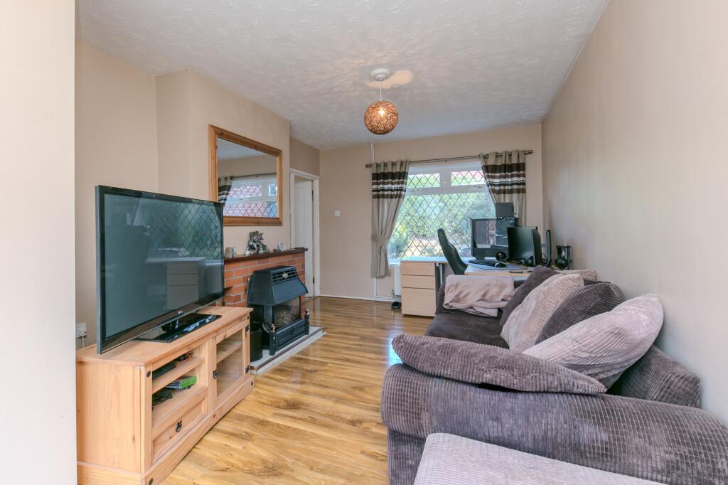 House in Stoke-on-Trent - View 4