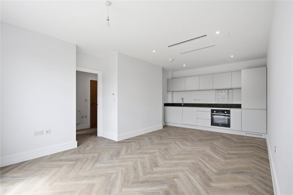 Main image of property: Brunswick Park Road, London, N11