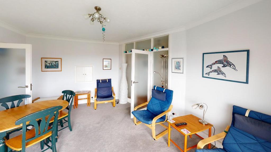 Apartment in Brighton - View 4
