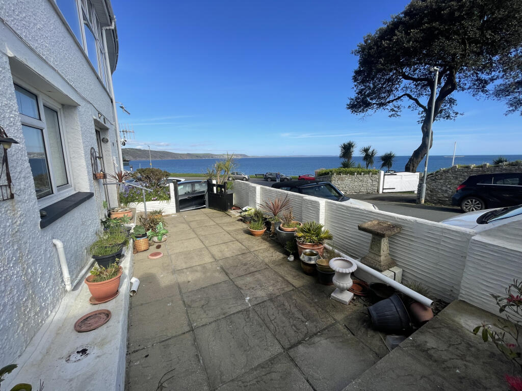 Nailzee Point, Marine Drive, Hannafore, West Looe, Cornwall photo 4