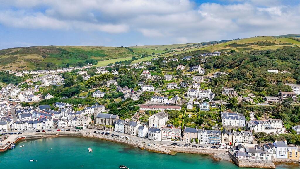 Main image of property: Aberdovey, Gwynedd, LL35