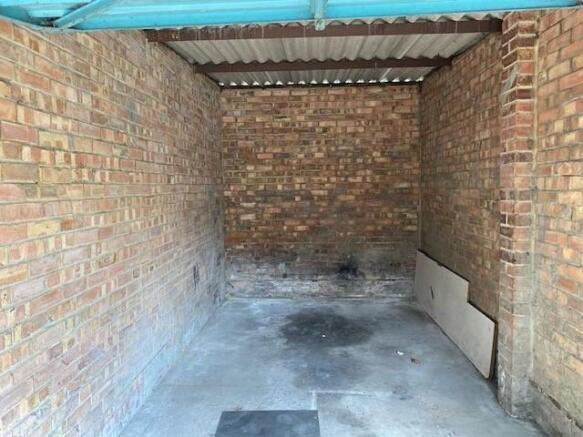 Garage 24 Hawkfield Court photo 5.jpg