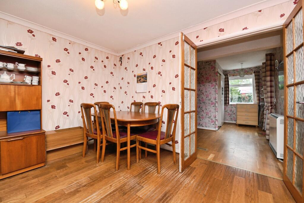 House in Southend-on-Sea - View 4