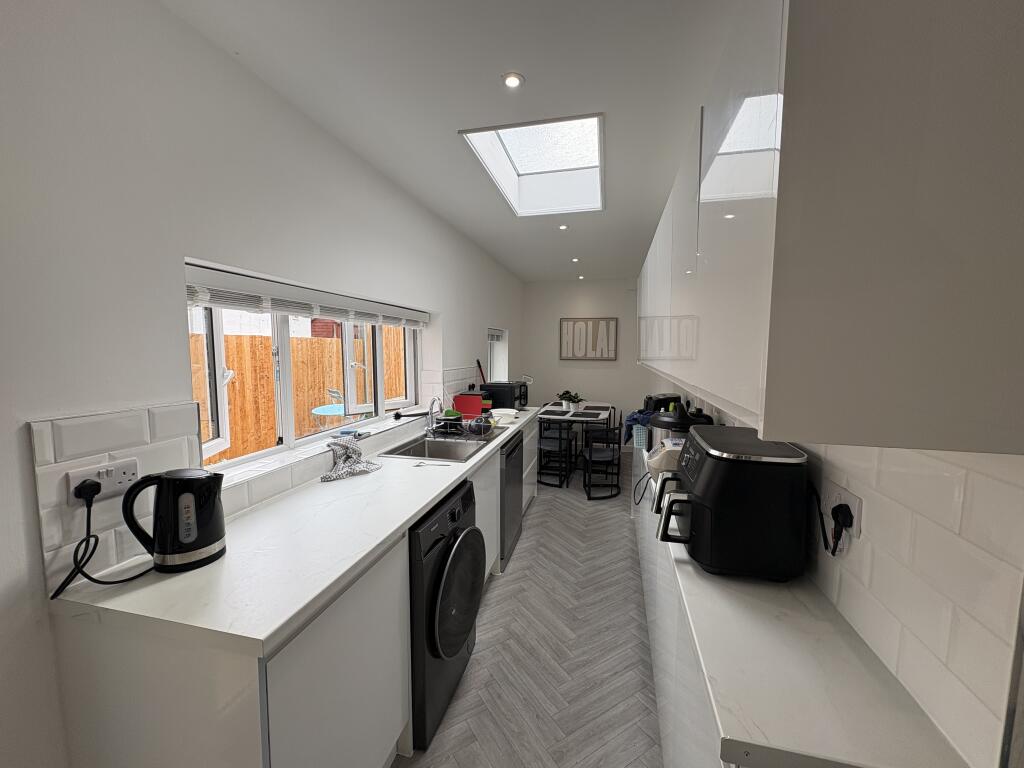 House in Redditch, Worcestershire - View 4
