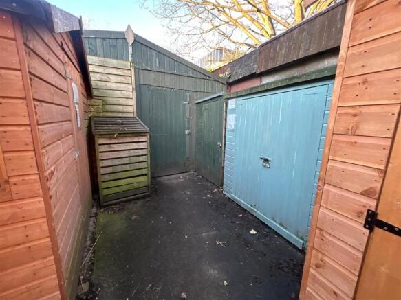 Yard Photo 5.jpg