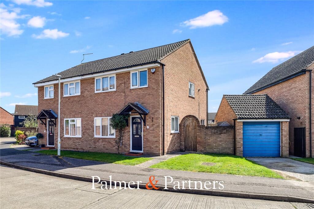 Main image of property: Lakin Close, Chelmer Village, Chelmsford, Essex, CM2