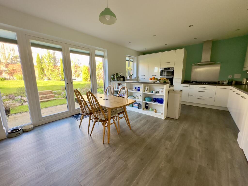 House in Teignbridge, Dawlish - View 2