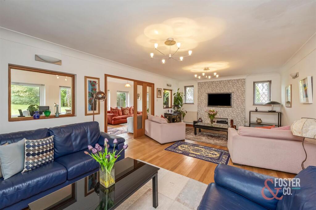 House in Hove, Brunswick - View 2