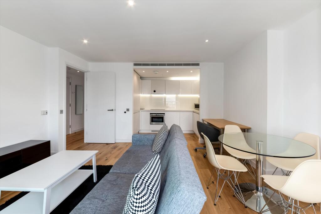 Apartment in London, St John's Estate, Isle of Dogs - View 5