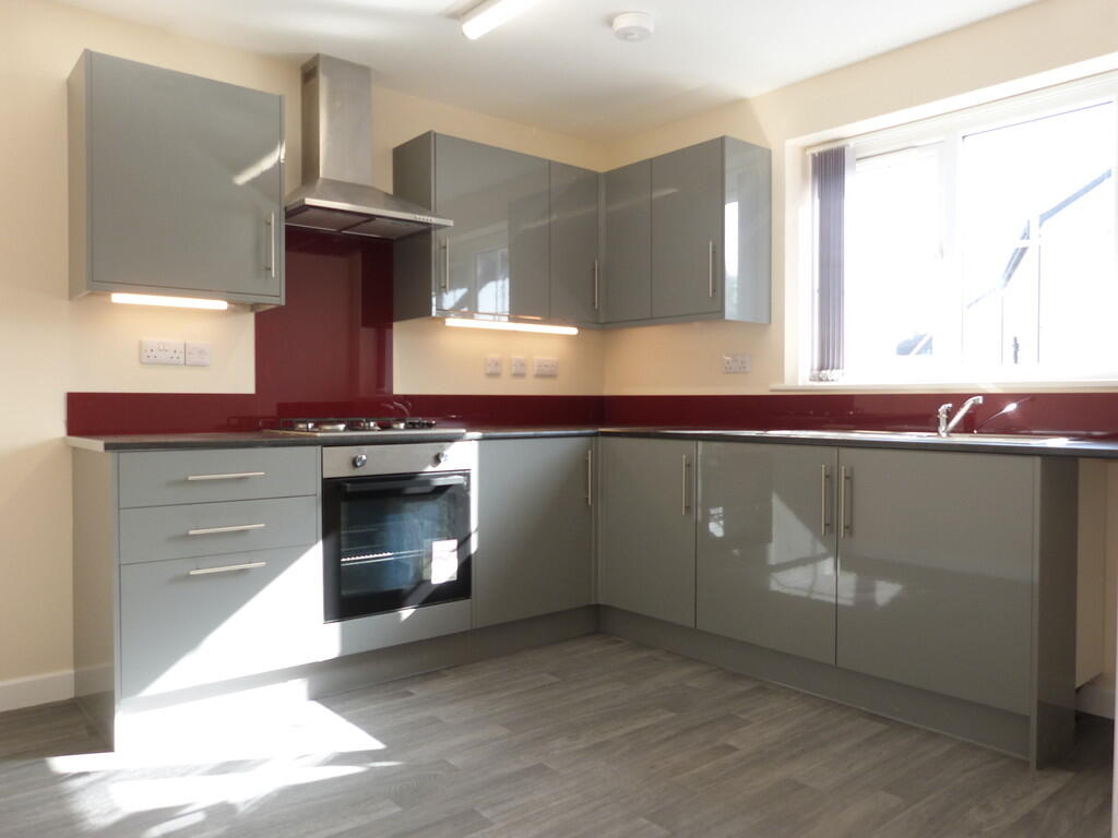 House in Worcester - View 3