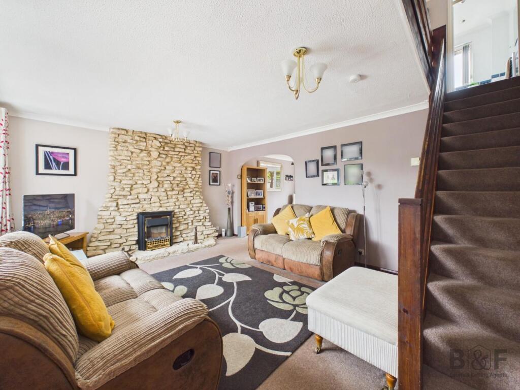 House in Bristol, Staple Hill and Mangotsfield - More