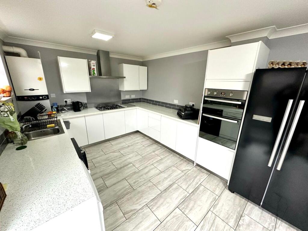 House in Nottingham - View 2