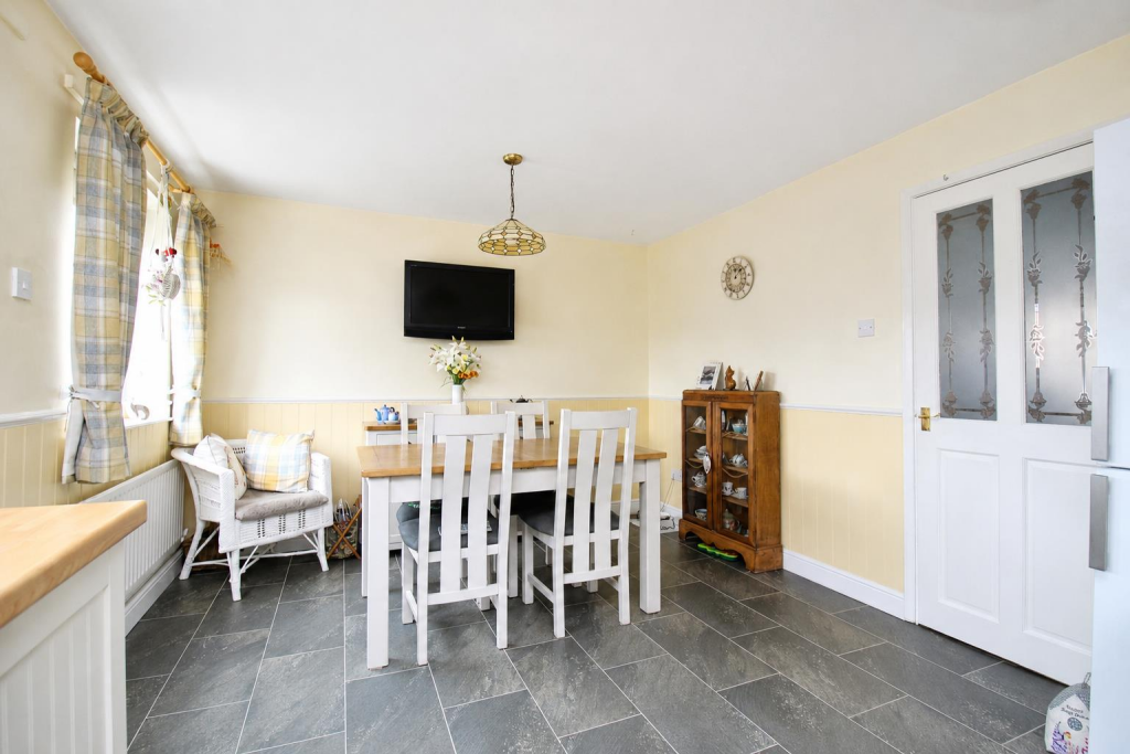 Middle Row, Woodstone Village, Houghton Le Spring photo 4