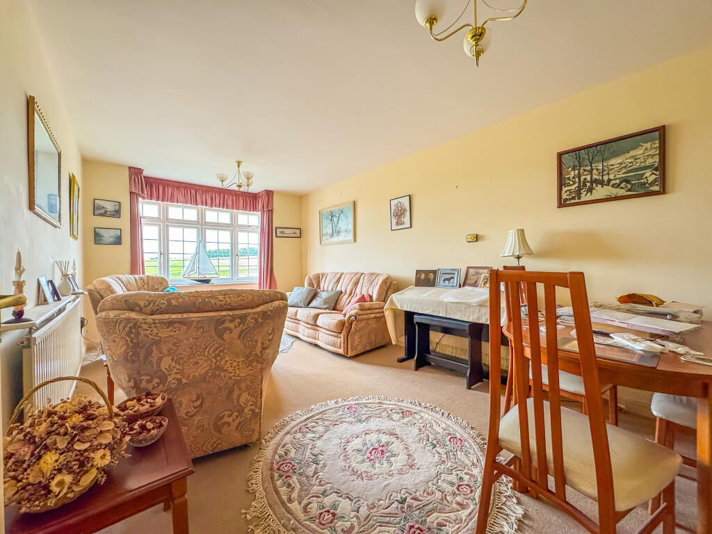 Hillside, Heath Road, Newmarket, Suffolk photo 4