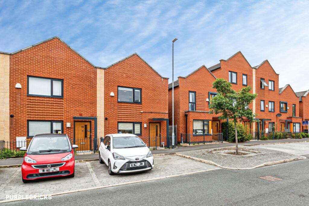 Main image of property: Scanlon Lane, Salford, M5