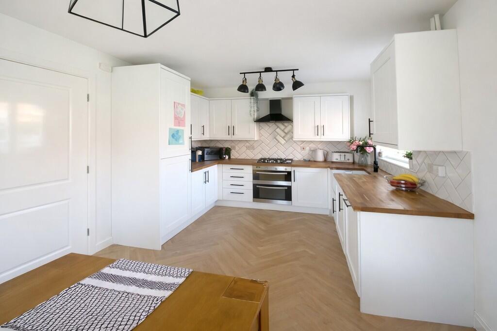 Seymour Place, Frampton Cotterell, Bristol photo 4