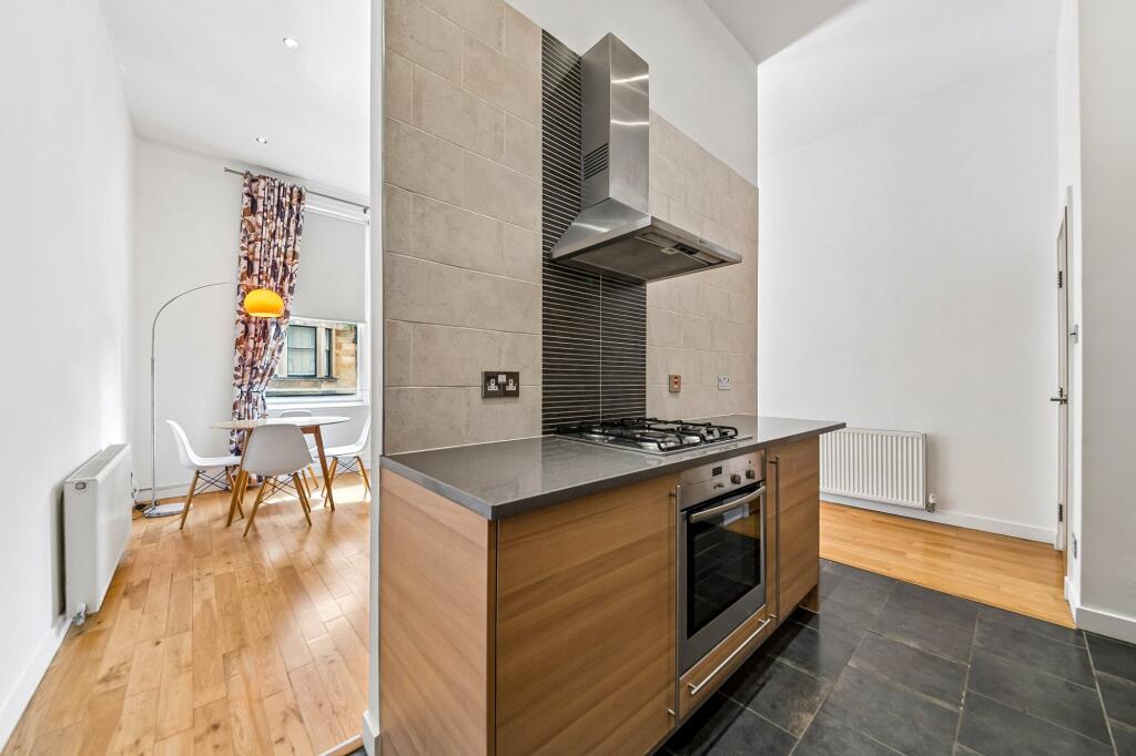 Apartment in Glasgow, North Kelvinside, North Woodside - More