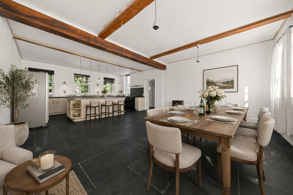 House in Kingston upon Thames - View 3