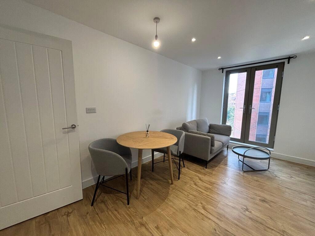 Apartment in Stockport - View 4