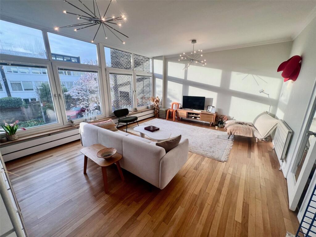 Main image of property: Somerset Rd, Wimbledon Village, SW19