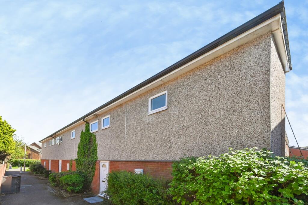 Main image of property: Redruth Drive, Mansfield, Nottinghamshire, NG18